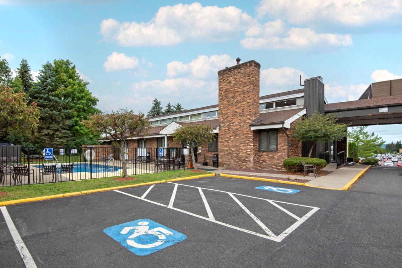 Best Western University Inn Ithaca Luaran gambar