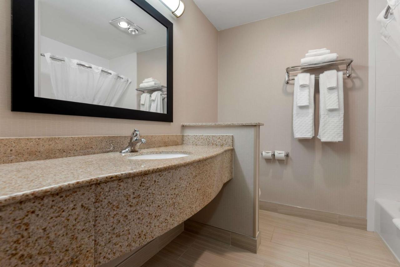 Best Western University Inn Ithaca Luaran gambar