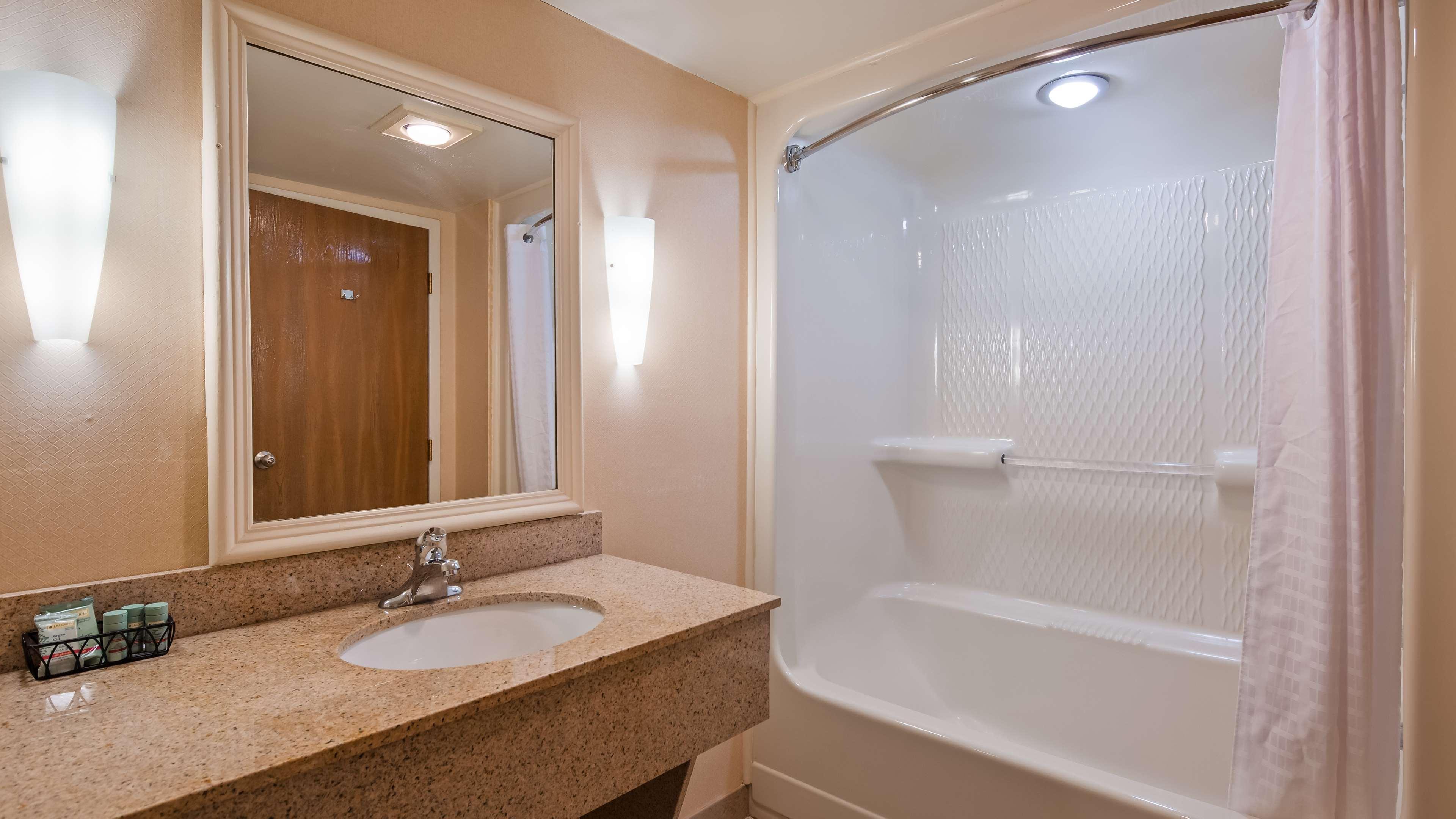 Best Western University Inn Ithaca Luaran gambar